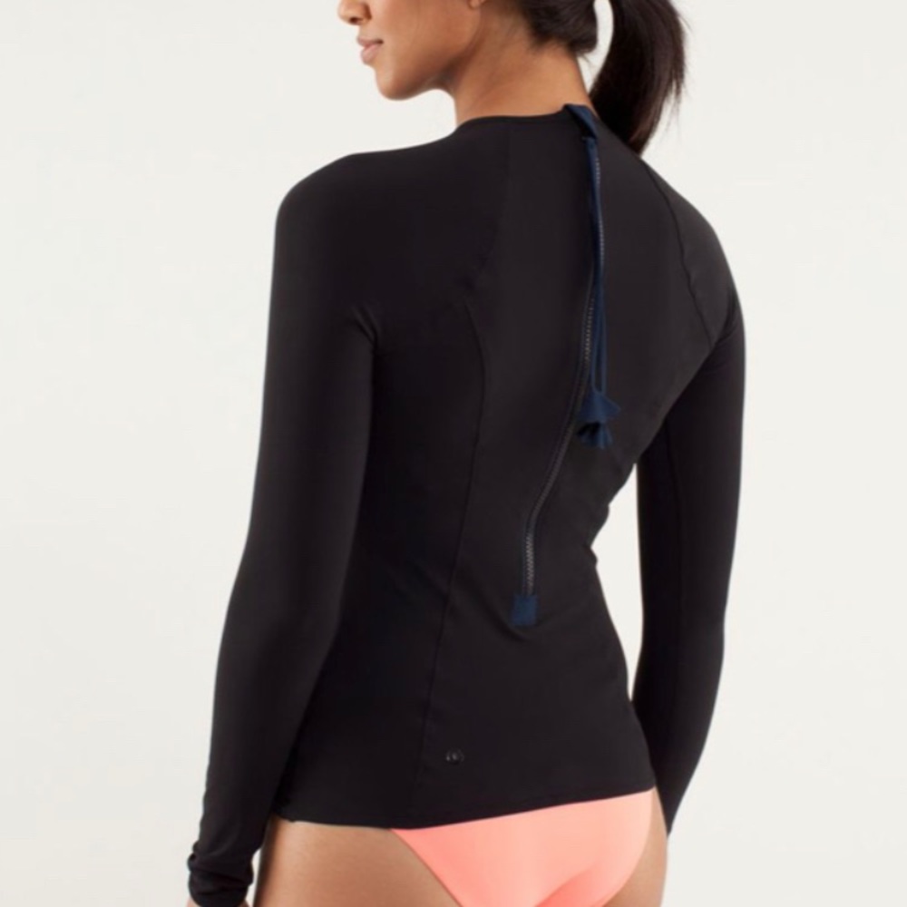 Lululemon board balance rash guard. Barely Worn